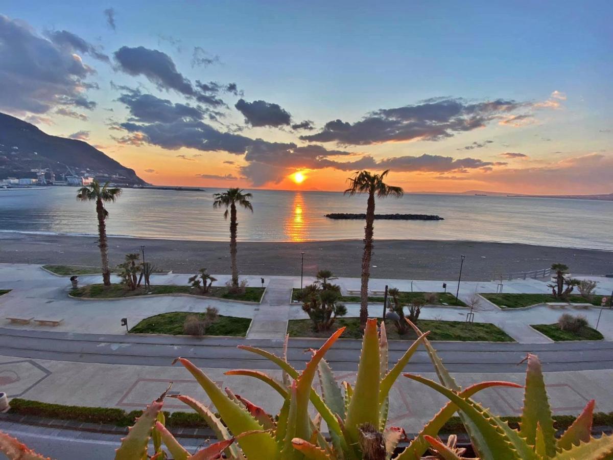 La Residenza Del Marchese Apartment กาสเตลลัมมาเร ดิ สตาเบีย ภายนอก รูปภาพ