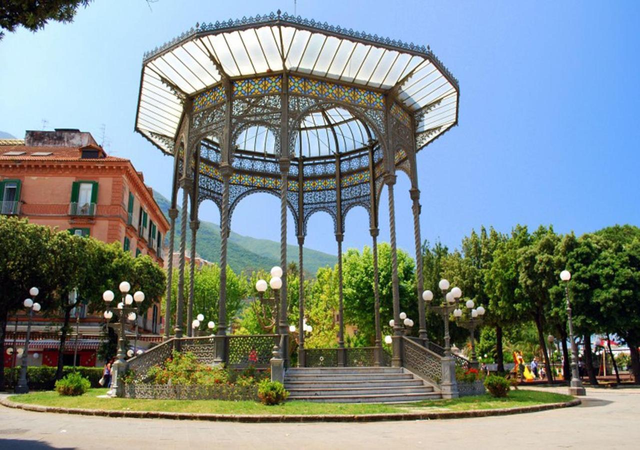 La Residenza Del Marchese Apartment กาสเตลลัมมาเร ดิ สตาเบีย ภายนอก รูปภาพ