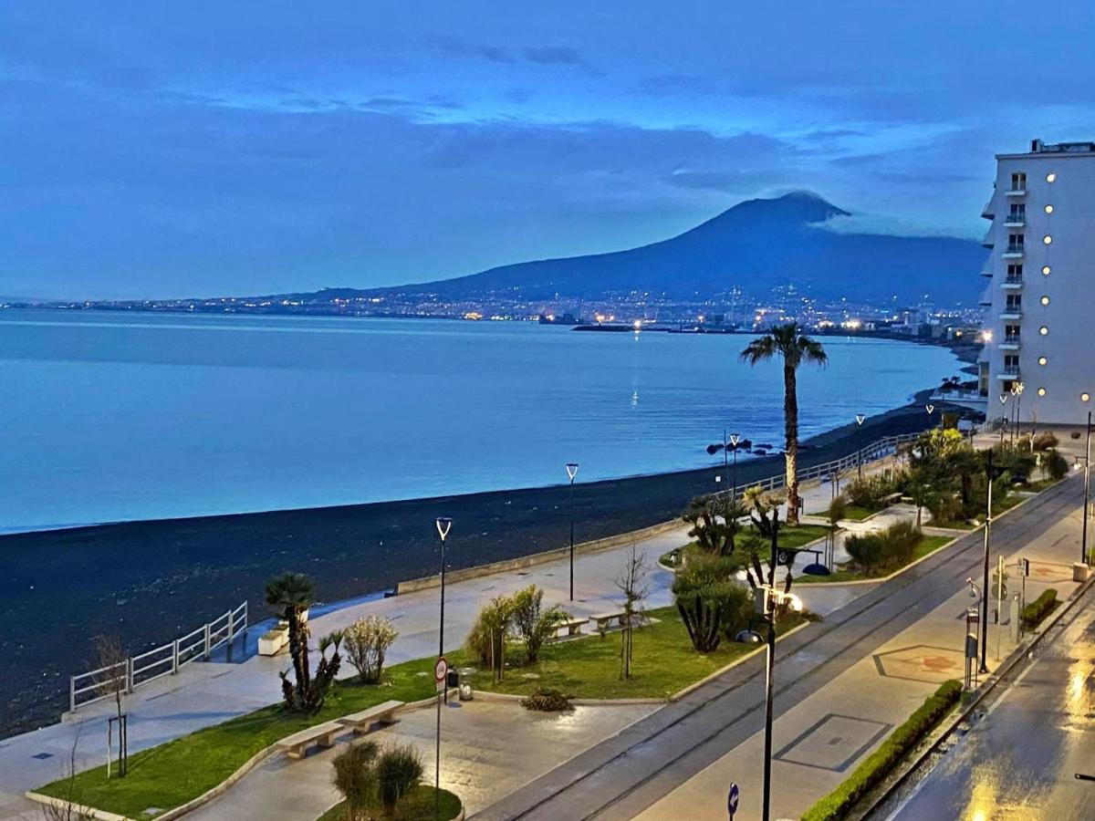 La Residenza Del Marchese Apartment กาสเตลลัมมาเร ดิ สตาเบีย ภายนอก รูปภาพ